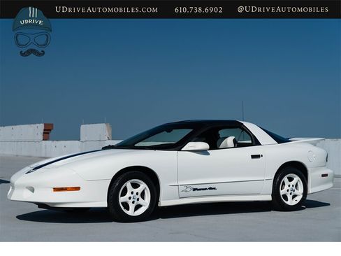 Used 1994 Pontiac Firebird Coupe RWD image 11