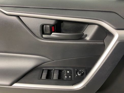 Certified 2023 Toyota RAV4 LE image 21