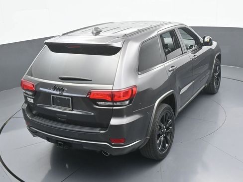 Used 2019 Jeep Grand Cherokee Altitude image 43