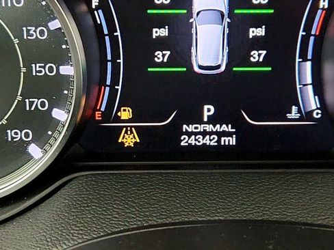 Used 2022 Maserati Levante GT image 16