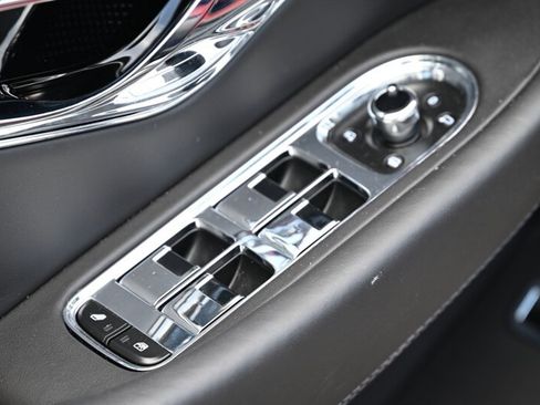 Used 2023 Bentley Continental GT V8 AWD/4WD image 40