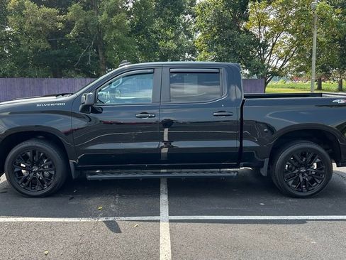 Used 2022 Chevrolet Silverado 1500 RST w/ Convenience Package II image 4