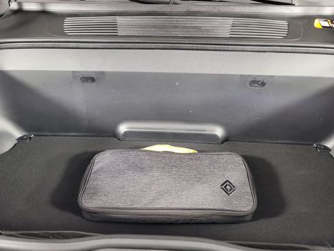Used 2022 Rivian R1S Launch Edition AWD/4WD image 14