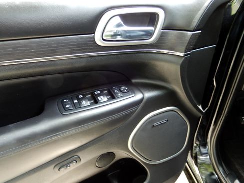 Used 2018 Jeep Grand Cherokee High Altitude image 20