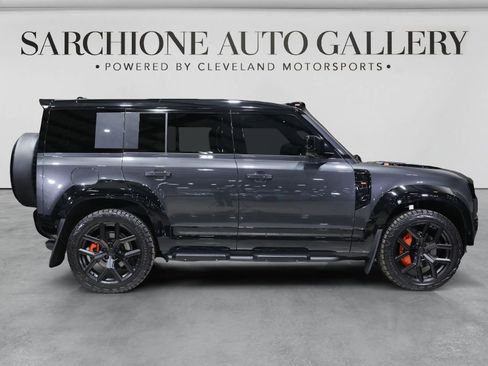 Used 2026 Land Rover Defender 110 V8 AWD/4WD image 9