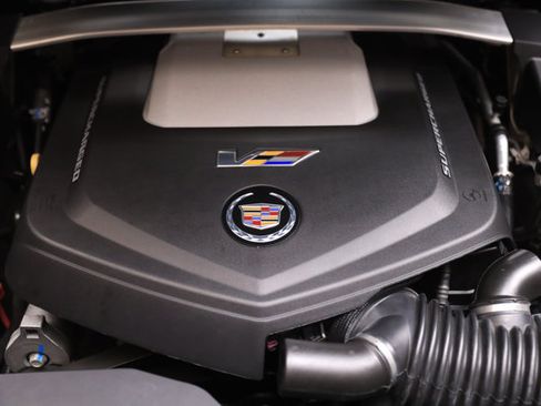Used 2015 Cadillac CTS V RWD image 6
