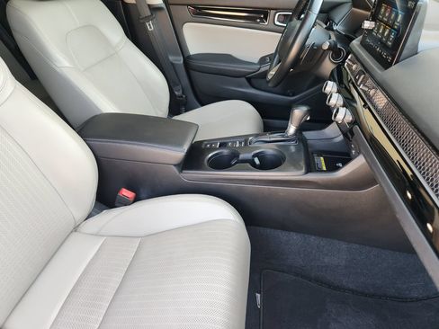 Certified 2022 Honda Civic Touring image 13