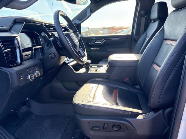 Used 2025 GMC Sierra 1500 AT4 AWD/4WD image 7