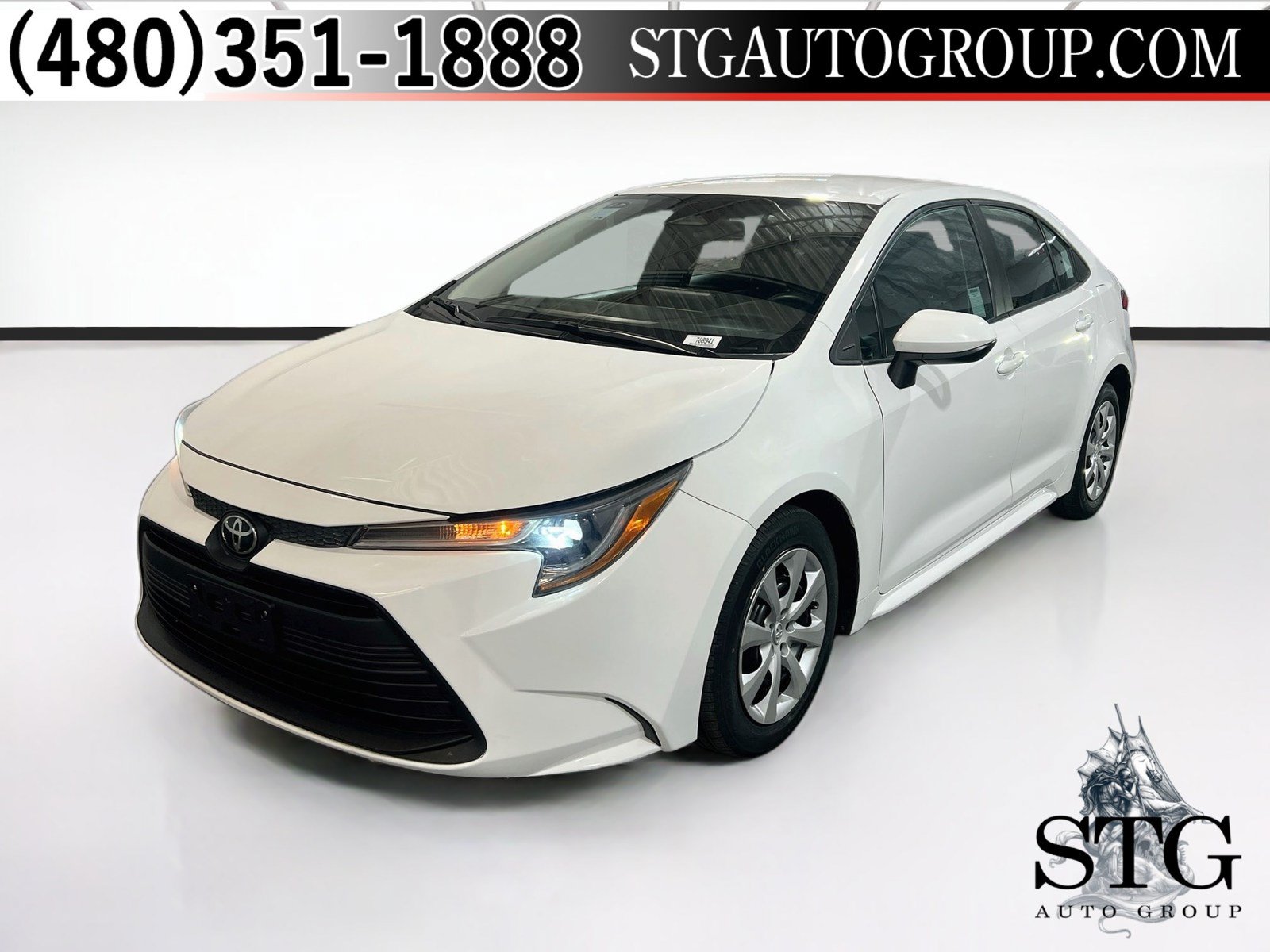 Used 2023 Toyota Corolla LE FWD image 1