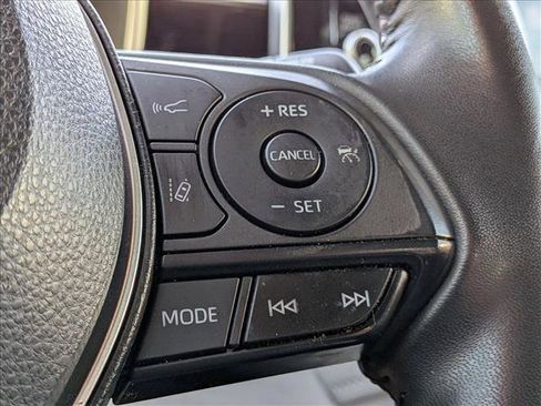 Used 2022 Toyota Corolla SE FWD image 12