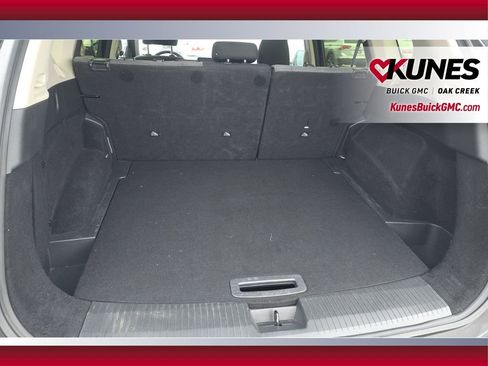 Used 2023 Nissan Rogue SV image 18