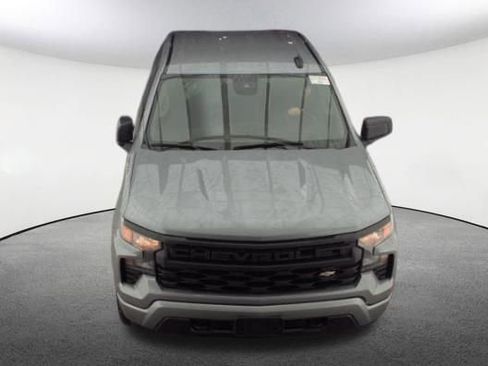Used 2023 Chevrolet Silverado 1500 Custom AWD/4WD image 2