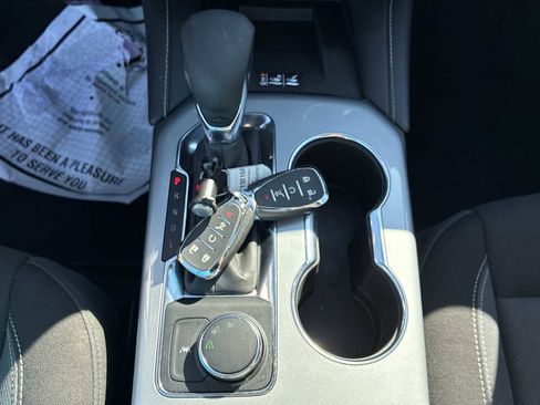 Certified 2023 Chevrolet Blazer LT w/ Convenience Package image 15