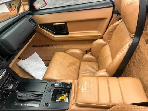 Used 1989 Chevrolet Corvette Convertible RWD image 13