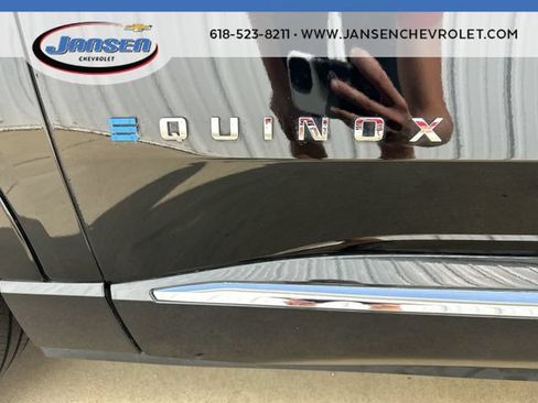 Used 2024 Chevrolet Equinox EV LT FWD image 31