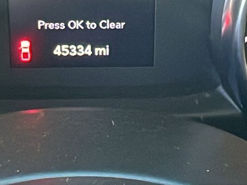 Used 2023 Jeep Gladiator Sport image 28