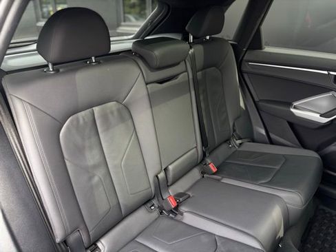 Used 2020 Audi Q3 2.0T Premium image 47