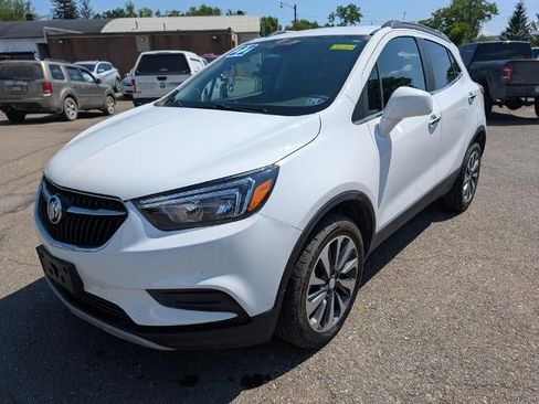 Used 2022 Buick Encore Preferred image 1
