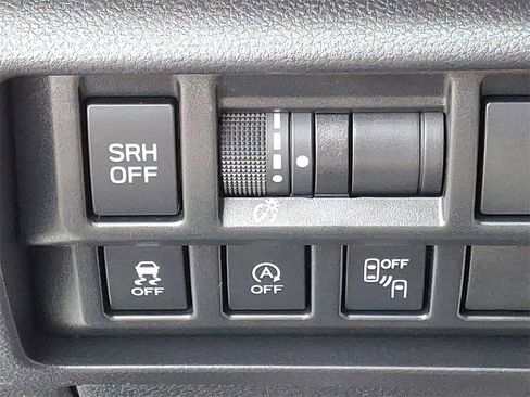 Used 2023 Subaru Crosstrek 2.5i Limited w/ Moonroof Package image 27