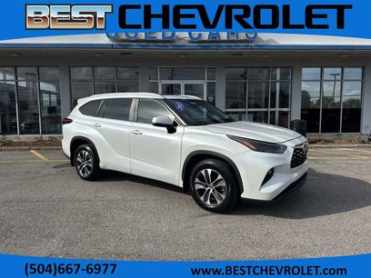 Used 2023 Toyota Highlander XLE