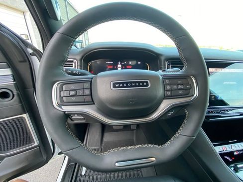 Used 2024 Jeep Wagoneer Series II w/ Convenience Group I AWD/4WD image 14