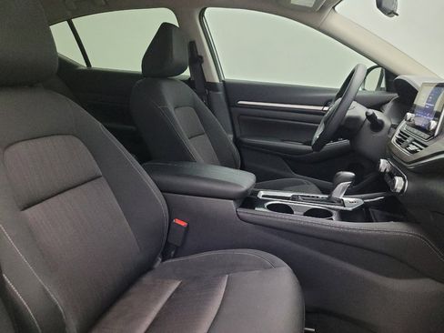 Used 2023 Nissan Altima 2.5 SV FWD image 21