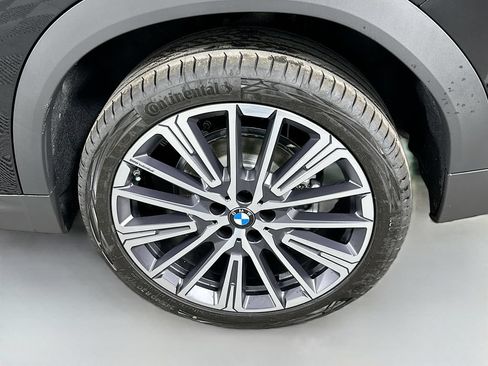 Used 2026 BMW X2 xDrive28i w/ Technology Package AWD/4WD image 23