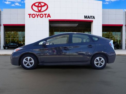 Used 2015 Toyota Prius Two FWD image 6