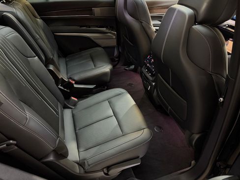 New 2026 Cadillac Vistiq Sport image 49