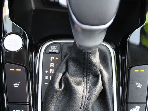 Certified 2025 Kia Soul EX image 35