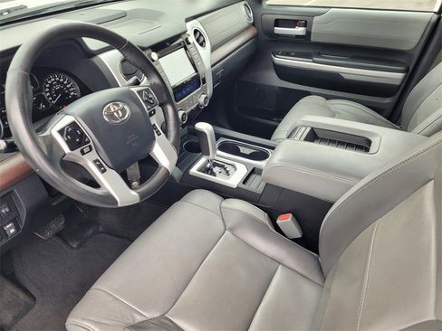 Used 2018 Toyota Tundra Limited image 9