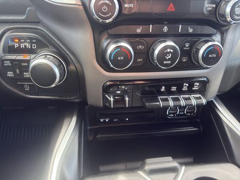 Used 2019 RAM 1500 Big Horn AWD/4WD image 20