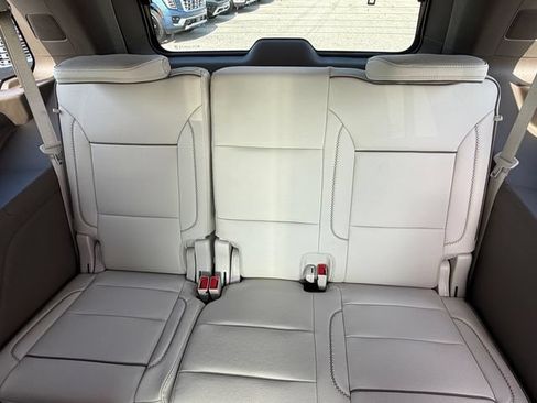 New 2026 GMC Yukon Denali AWD/4WD image 15
