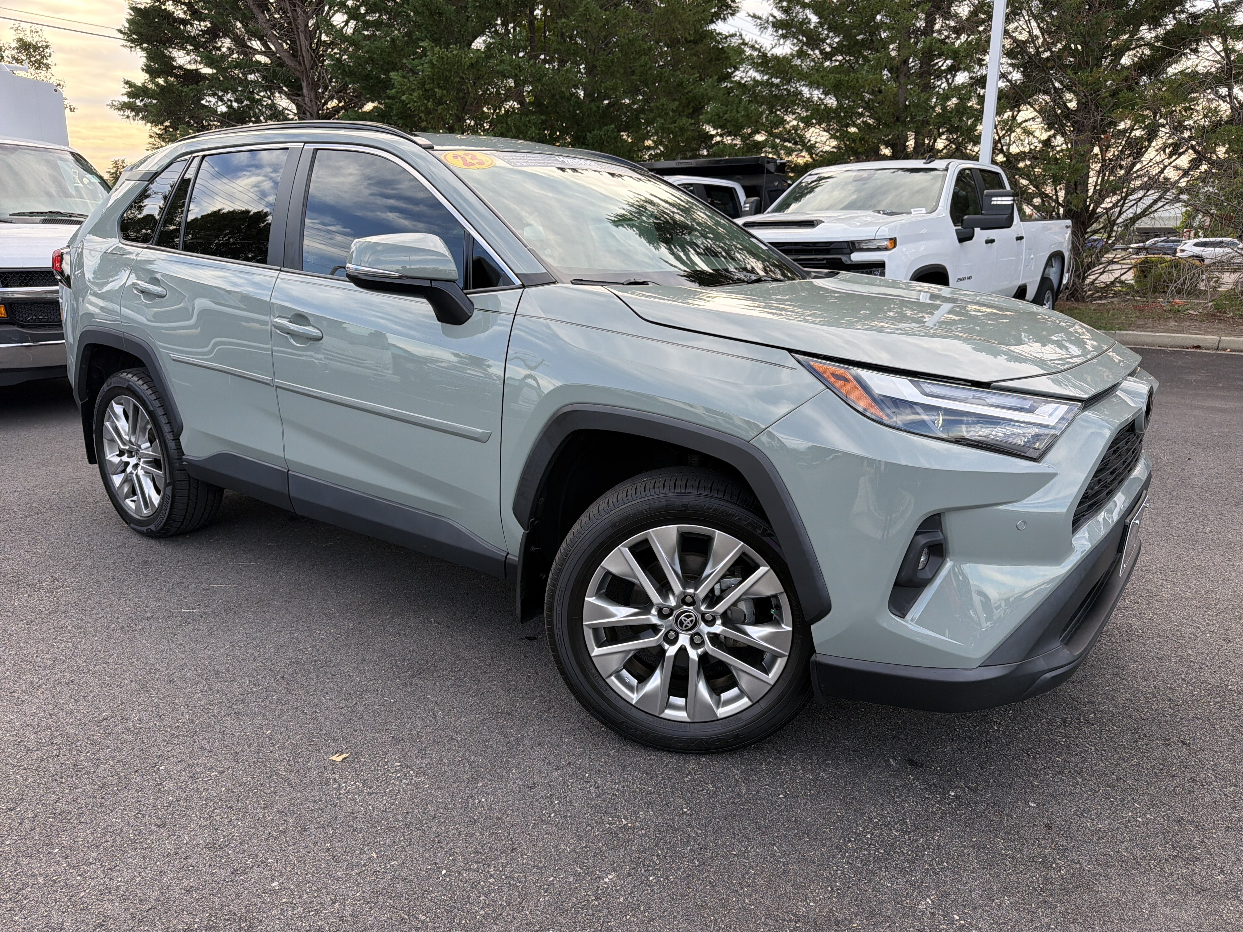 Used 2023 Toyota RAV4 XLE Premium AWD/4WD image 2
