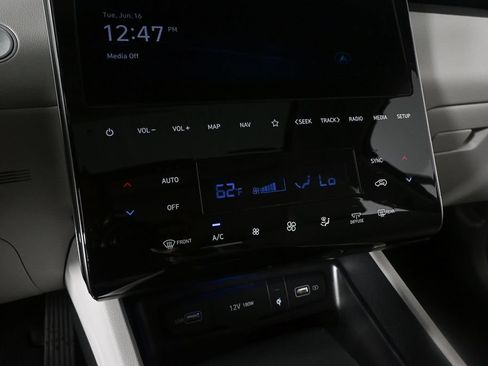 Used 2024 Hyundai Tucson SEL w/ Convenience Package FWD image 14