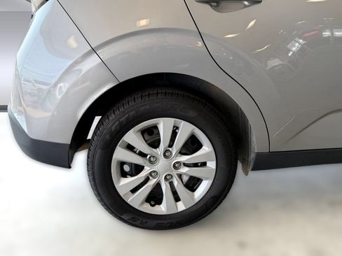 Used 2023 Kia Soul LX FWD image 13