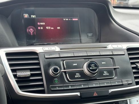 Used 2015 Honda Accord Sport image 24