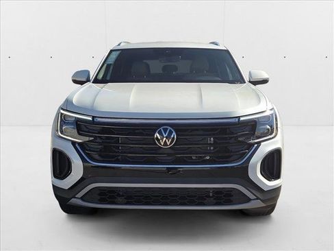 New 2026 Volkswagen Atlas Cross Sport SE image 6