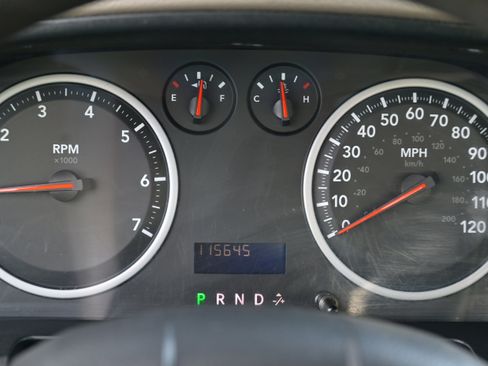 Used 2012 RAM 1500 Express image 17