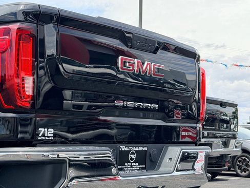 Used 2019 GMC Sierra 1500 SLT w/ SLT Premium Plus Package AWD/4WD image 39