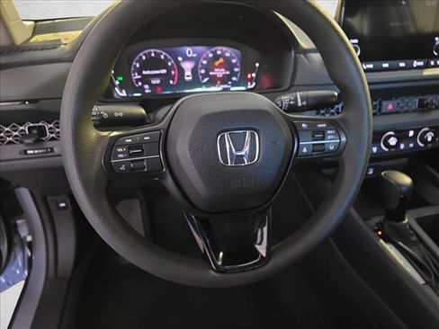 Used 2023 Honda Accord LX image 19