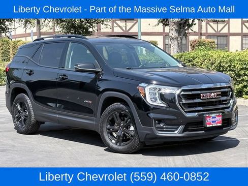 Used 2024 GMC Terrain AT4 AWD/4WD image 2
