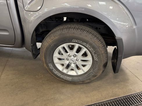 Used 2020 Nissan Frontier SV RWD image 26