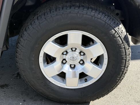 Used 2007 Toyota FJ Cruiser 4WD image 16