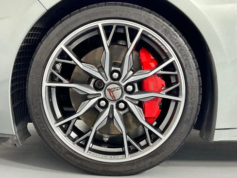 Used 2024 Chevrolet Corvette Stingray Premium Conv w/ Z51 Performance Package image 38