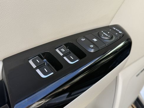 Used 2020 Kia Sportage SX image 20