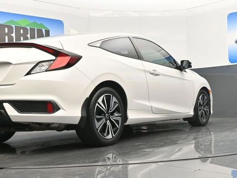 Used 2017 Honda Civic EX-L image 21