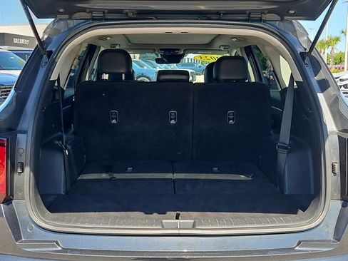 Used 2023 Kia Sorento S w/ Panoramic Sunroof Package FWD image 6