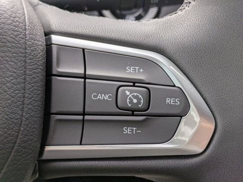 New 2026 Jeep Compass Latitude AWD/4WD image 23