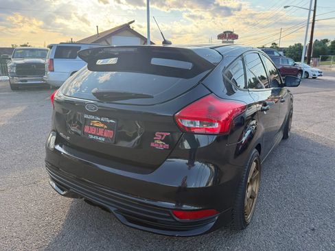 Used 2017 Ford Focus ST FWD image 8